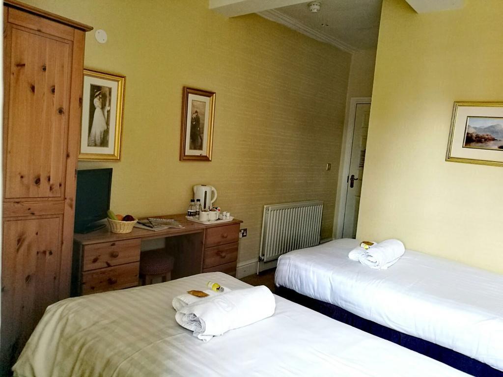 The Howard Arms Brampton  Extérieur photo