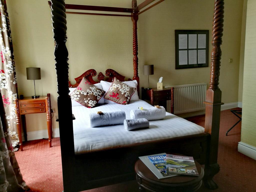 The Howard Arms Brampton  Extérieur photo