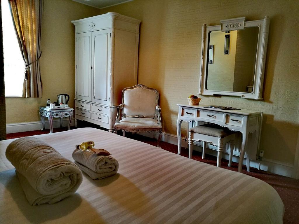 The Howard Arms Brampton  Extérieur photo